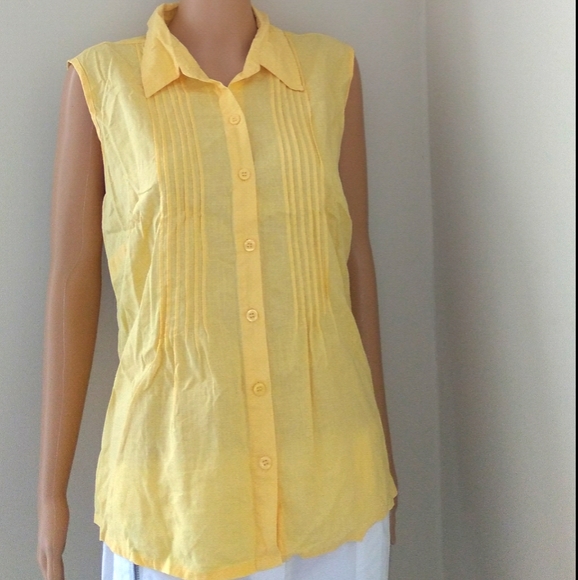 4/$20 Cato button down top - Picture 1 of 6